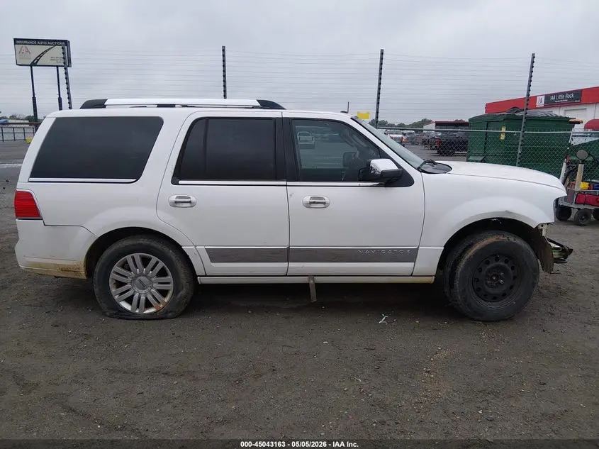 2014 LINCOLN NAVIGATOR  