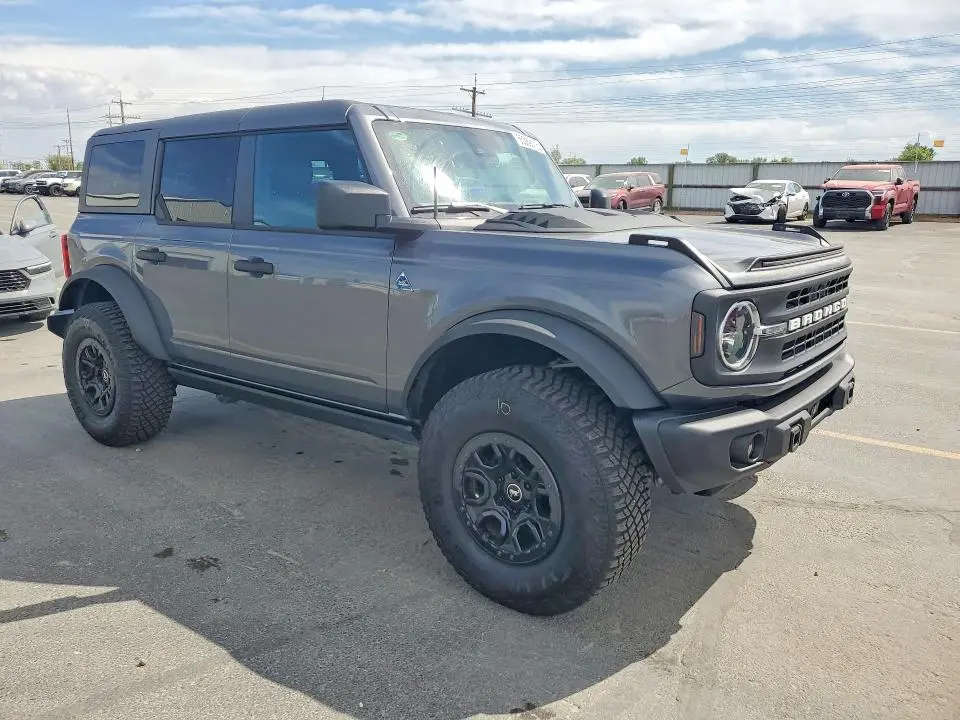 2024 FORD BRONCO BLACK DIAMOND  
