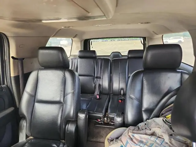 2011 CHEVROLET SUBURBAN K1500 LTZ  