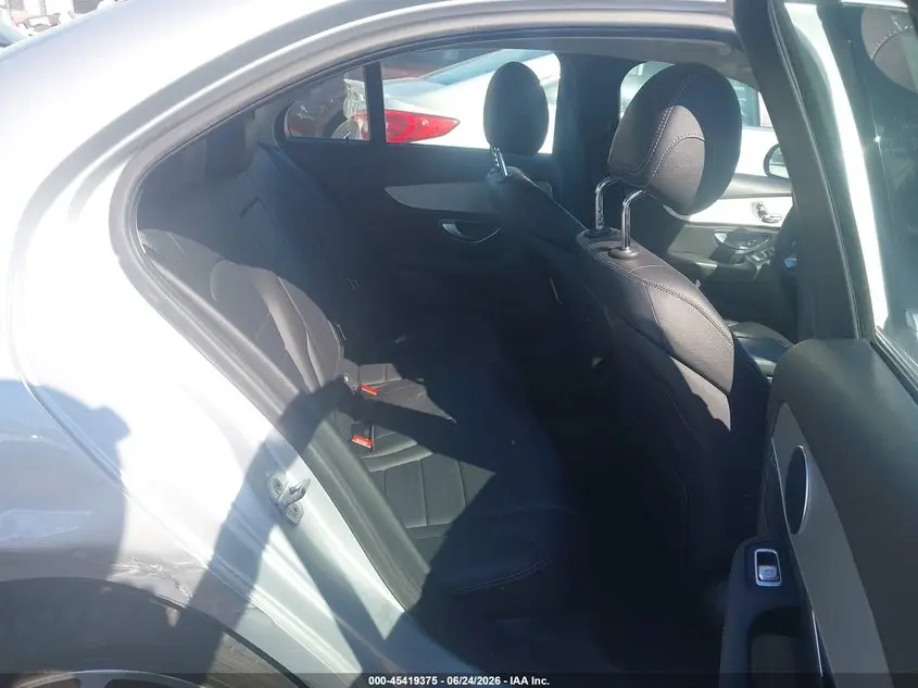 2015 MERCEDES-BENZ C 300  