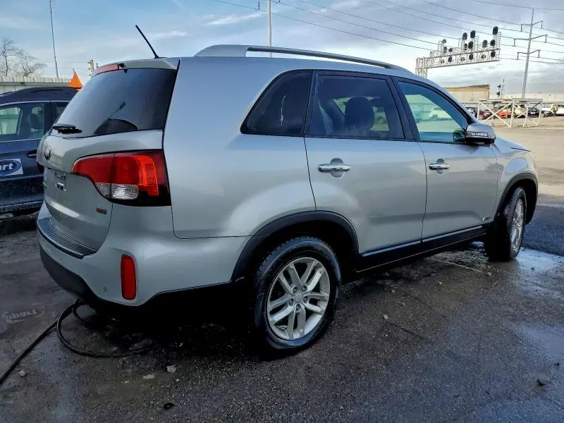 2015 KIA SORENTO LX  