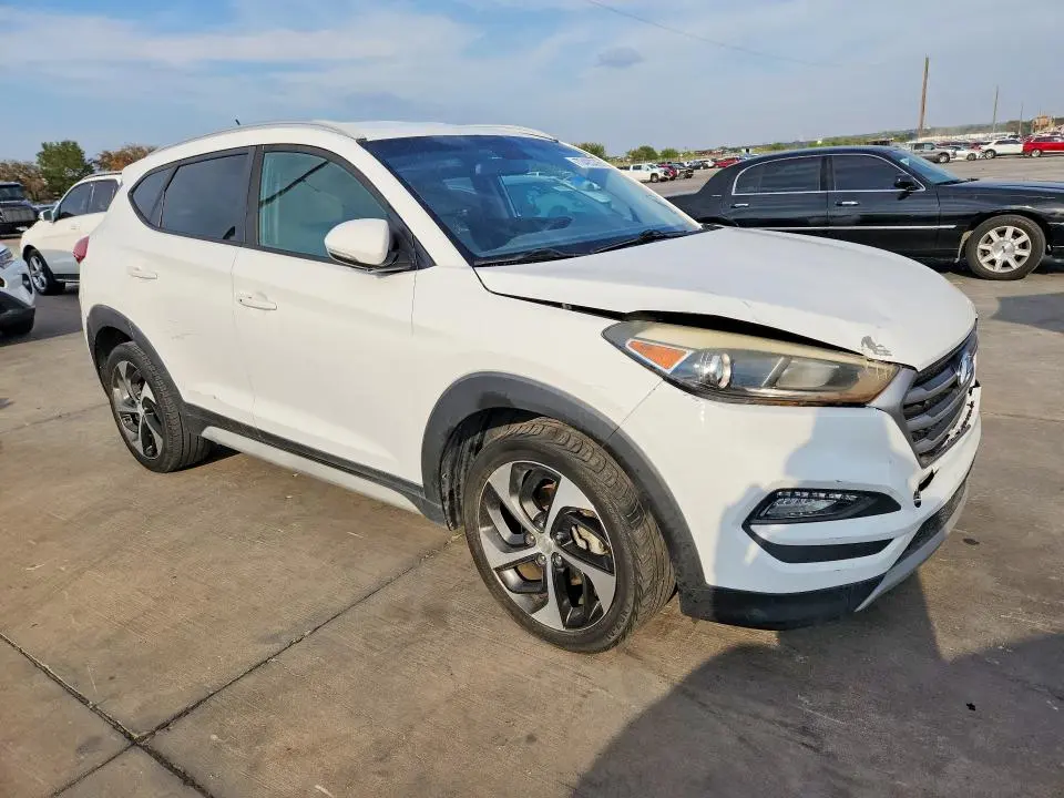 2017 HYUNDAI TUCSON SPORT  