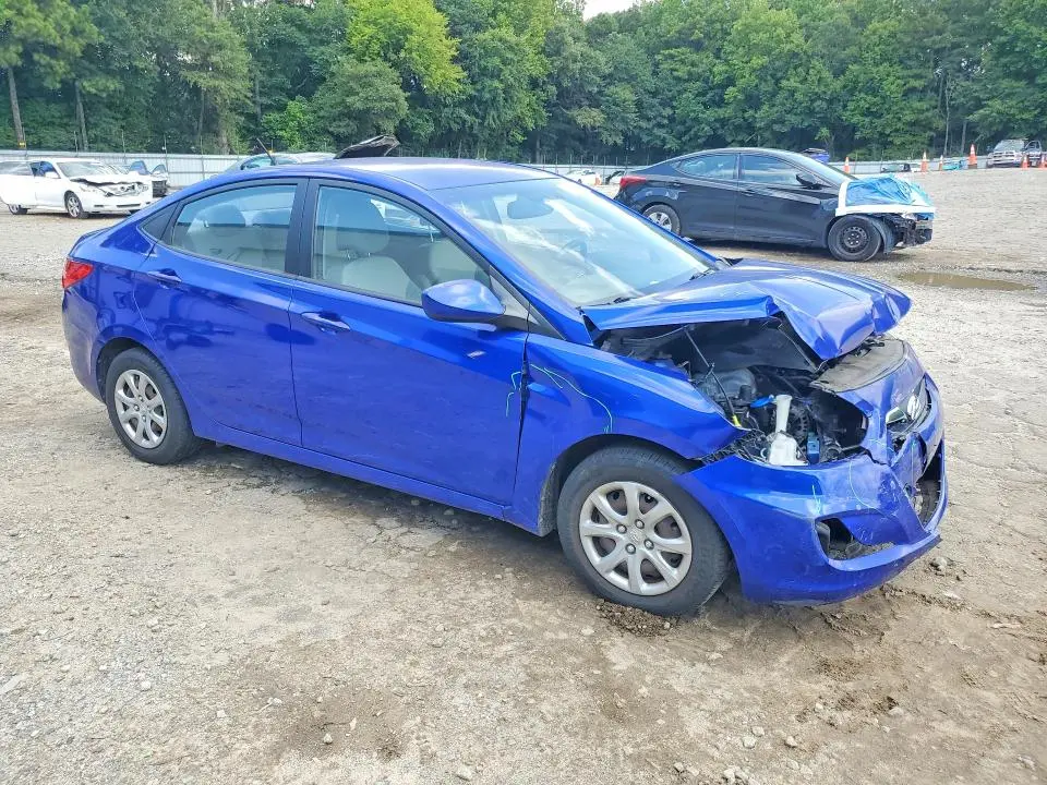2012 HYUNDAI ACCENT GLS  