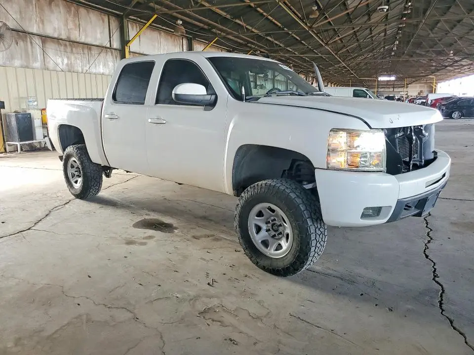 2010 CHEVROLET SILVERADO K1500 LT  
