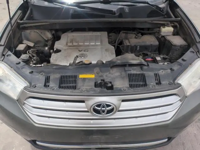 2013 TOYOTA HIGHLANDER LIMITED  