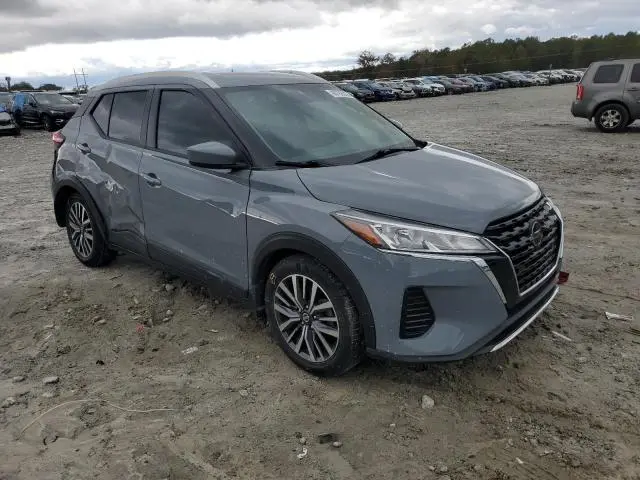 2021 NISSAN KICKS SV  