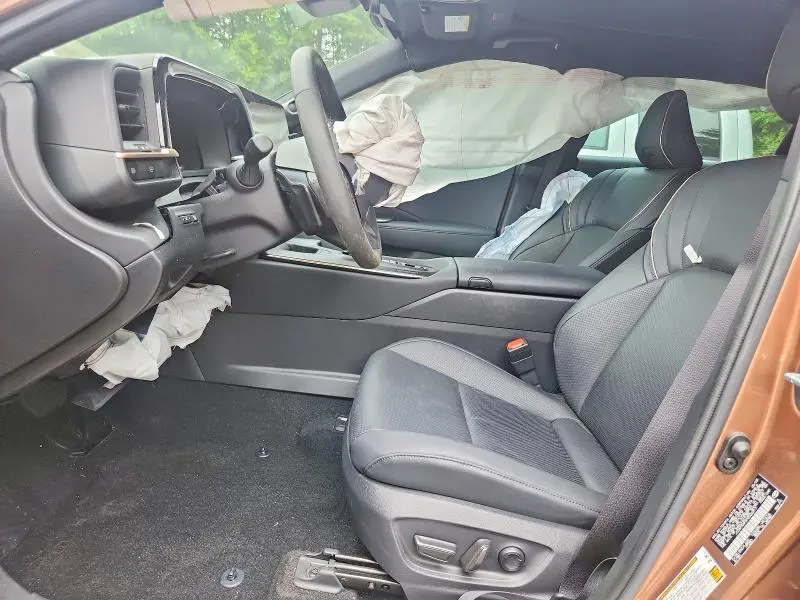 2023 TOYOTA CROWN PLATINUM  