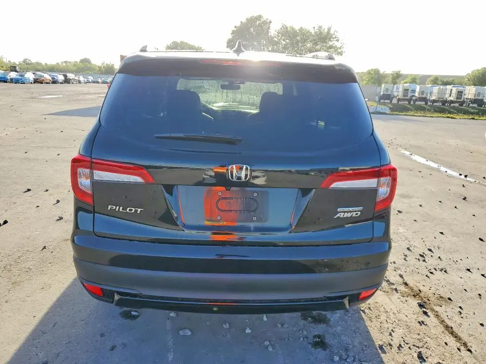 2022 HONDA PILOT SE  