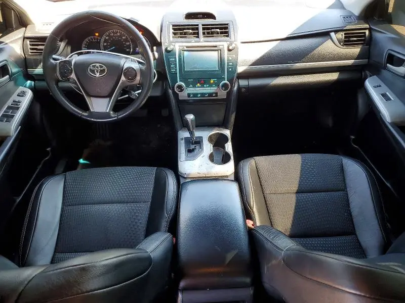 2014 TOYOTA CAMRY SE  