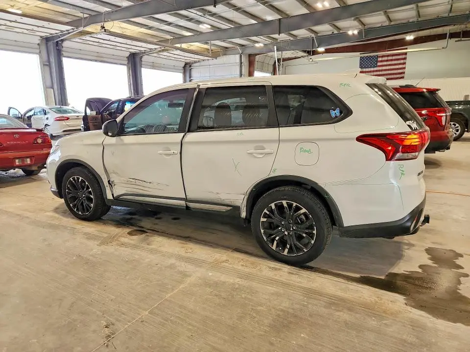 2017 MITSUBISHI OUTLANDER ES  
