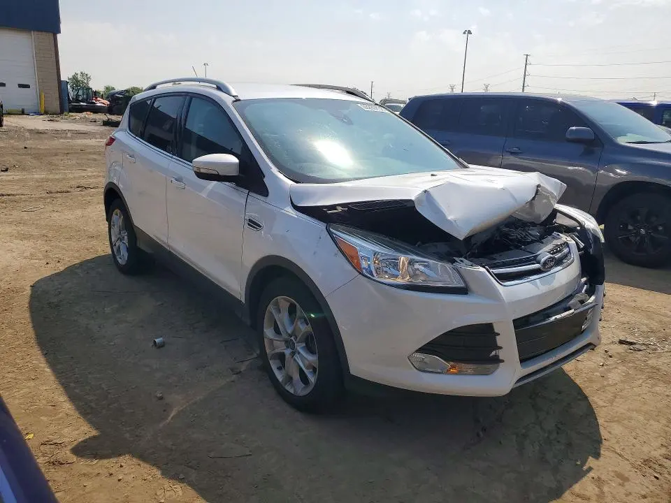 2016 FORD ESCAPE TITANIUM  