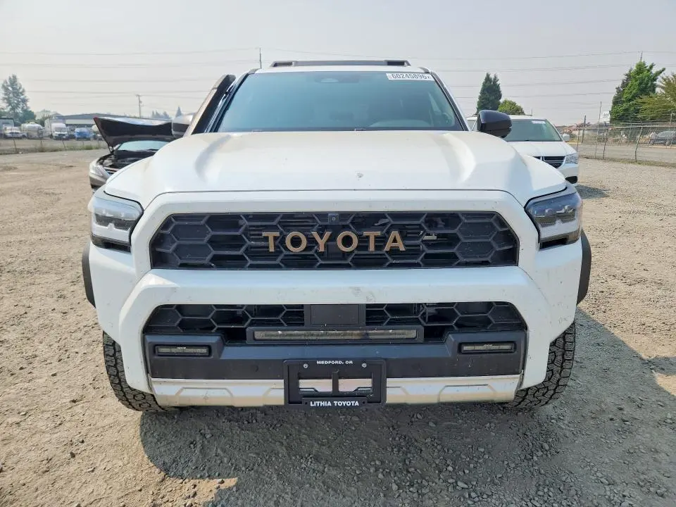 2025 TOYOTA 4RUNNER TRAILHUNTER HV  