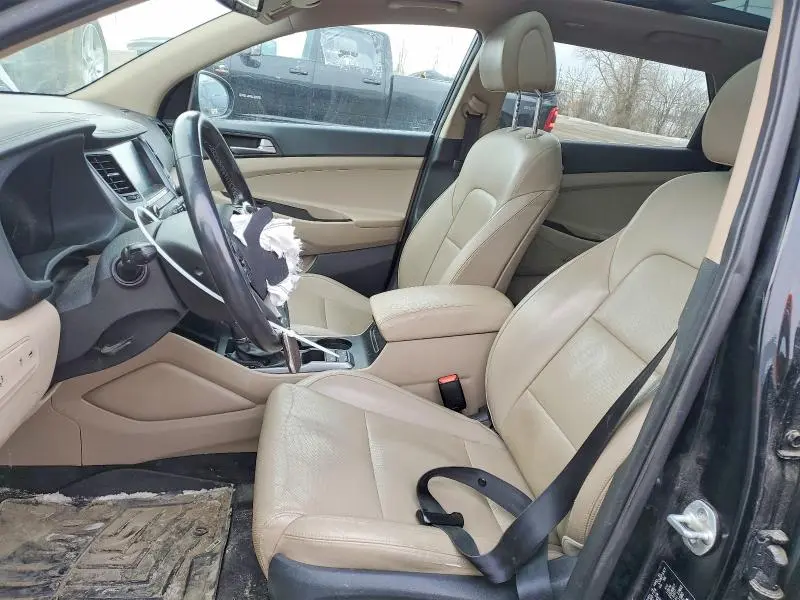 2018 HYUNDAI TUCSON SE  