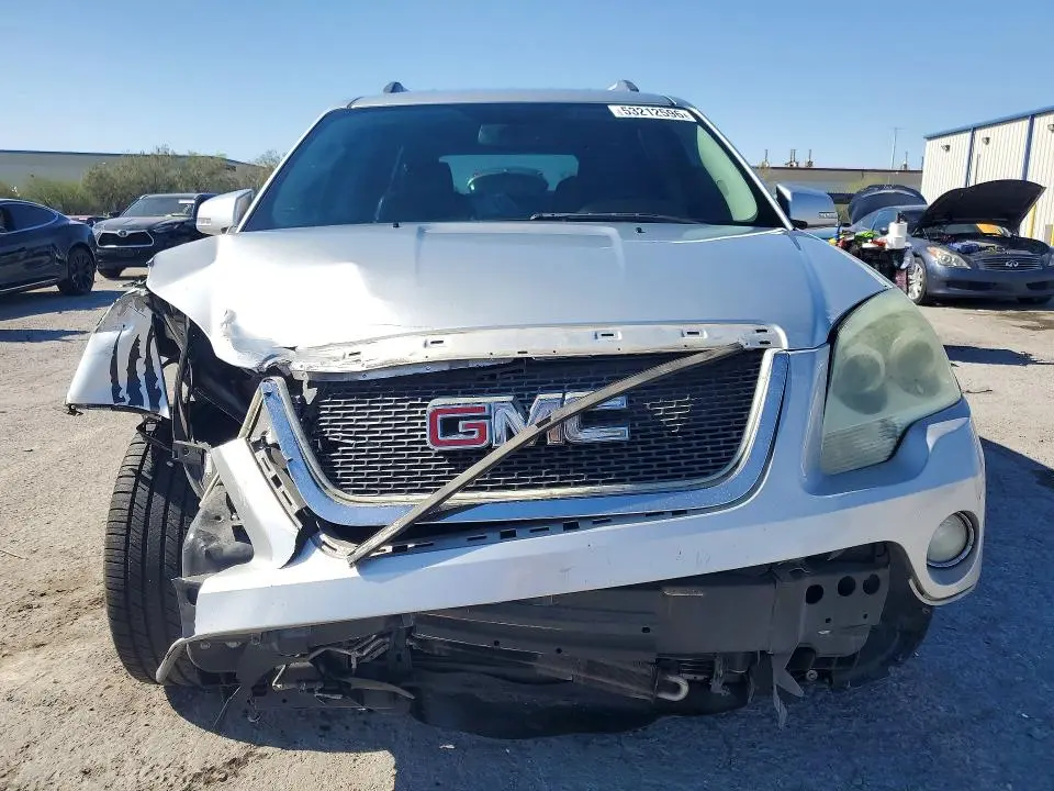 2011 GMC ACADIA SLT-1  