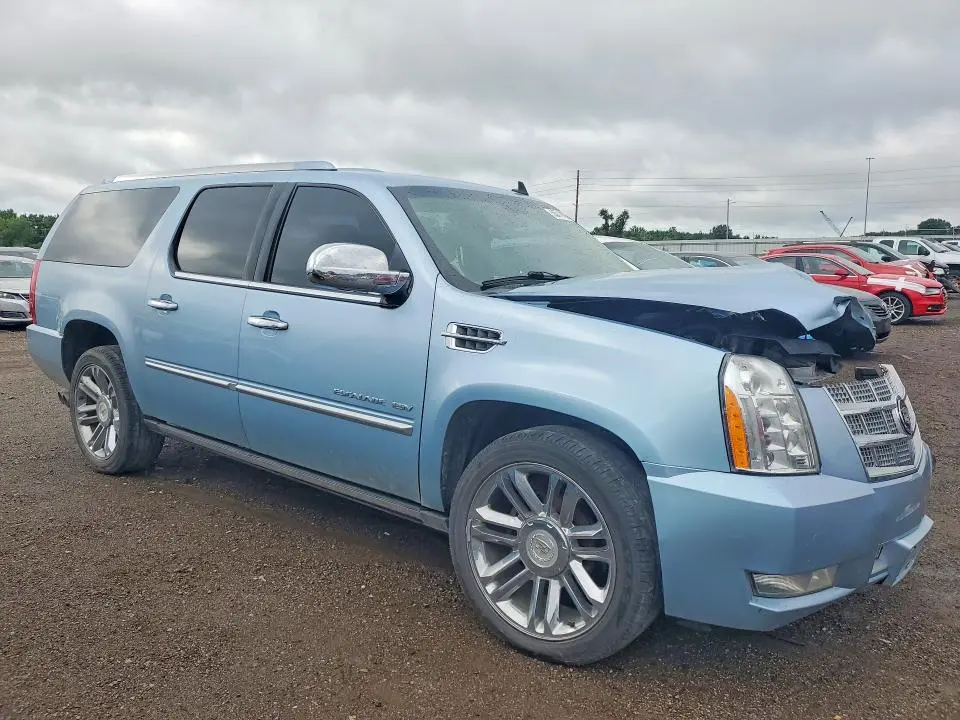 2011 CADILLAC ESCALADE ESV PLATINUM  