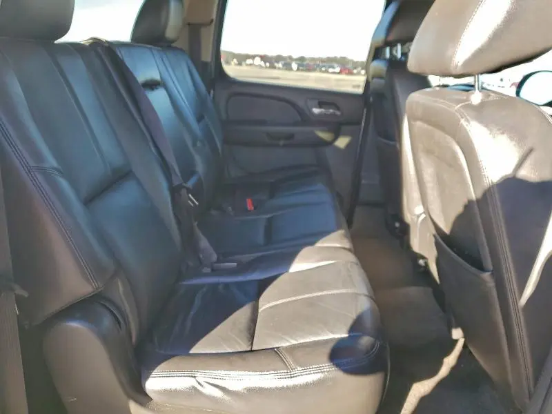 2012 CHEVROLET SUBURBAN C1500 LT  