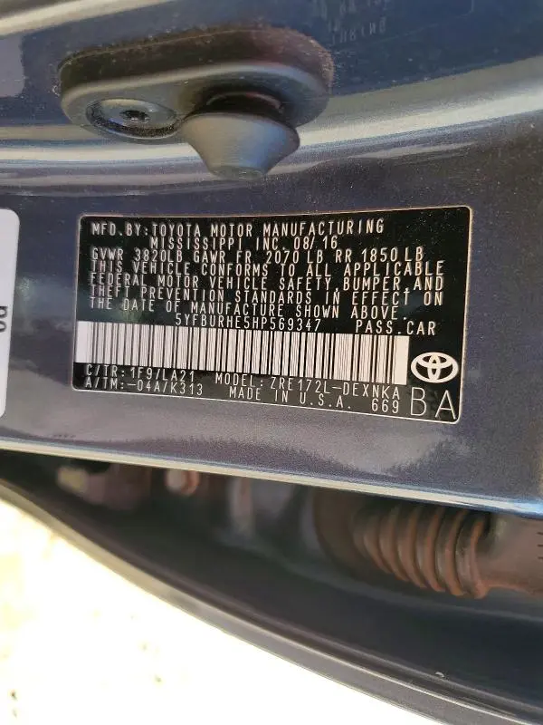 2017 TOYOTA COROLLA XLE  