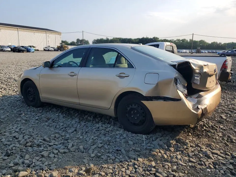 2010 TOYOTA CAMRY LE  