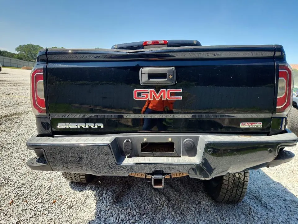 2018 GMC SIERRA K1500 SLT  