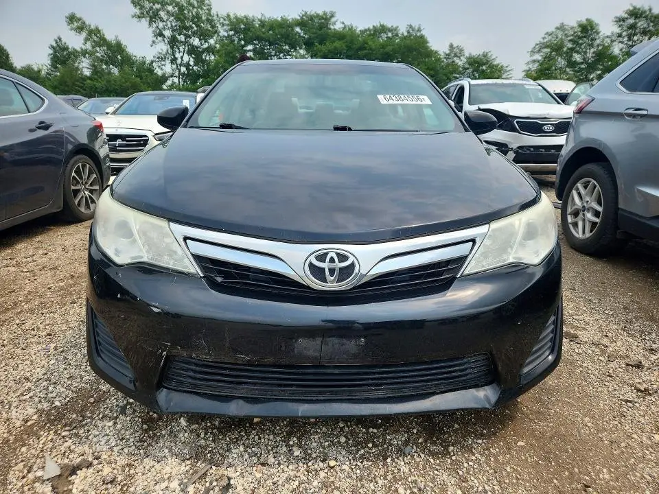 2014 TOYOTA CAMRY LE  