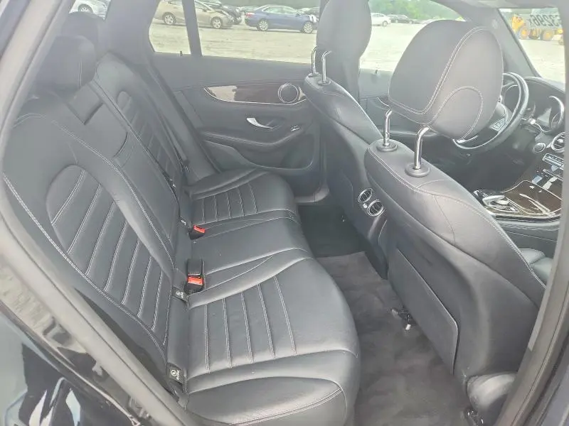 2019 MERCEDES-BENZ GLC 350E  