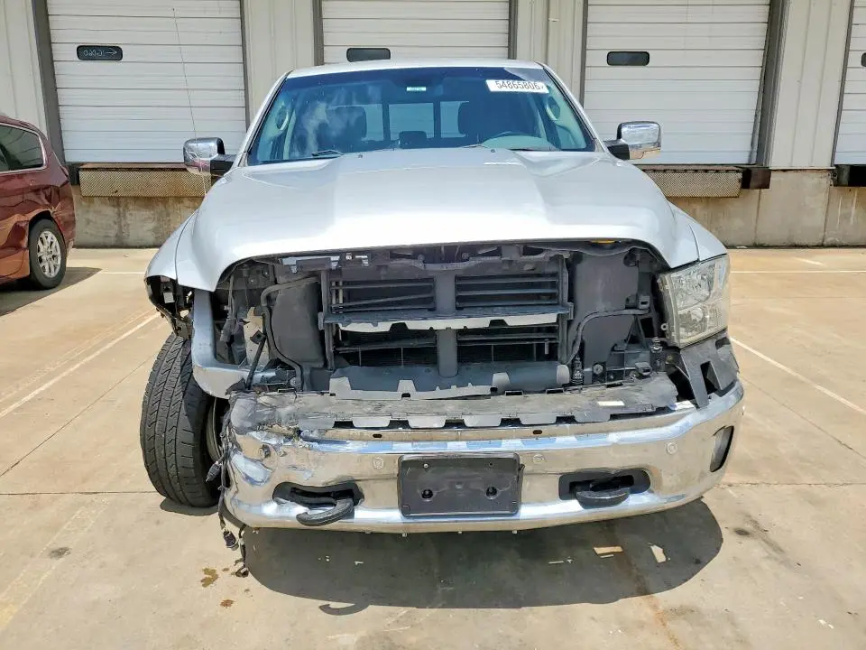 2018 RAM 1500 SLT  