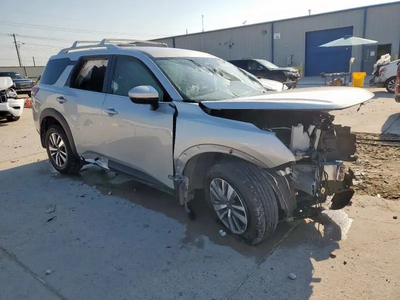 2024 NISSAN PATHFINDER SL  