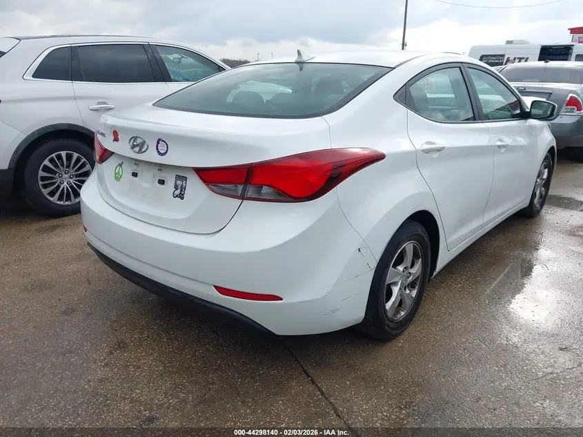 2014 HYUNDAI ELANTRA SE