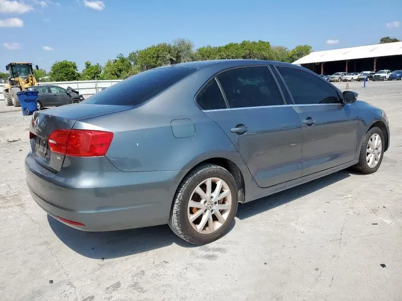 2014 VOLKSWAGEN JETTA SE  