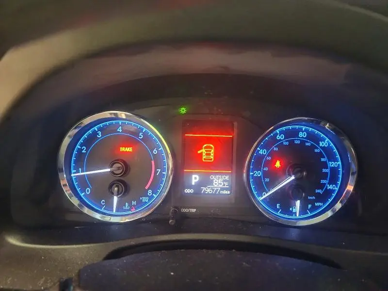 2018 TOYOTA COROLLA LE  