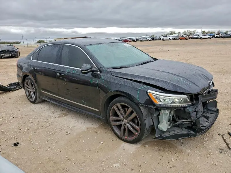 2016 VOLKSWAGEN PASSAT S  
