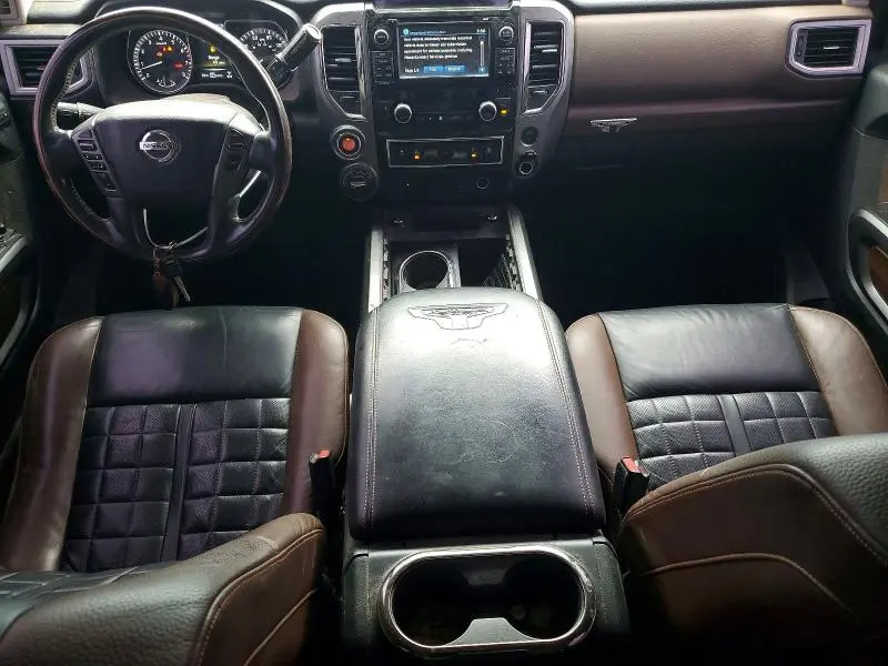 2017 NISSAN TITAN PLATINUM RESERVE  