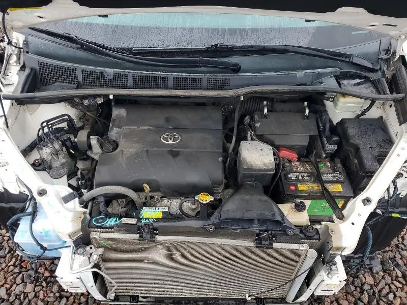 2015 TOYOTA SIENNA SPORT  