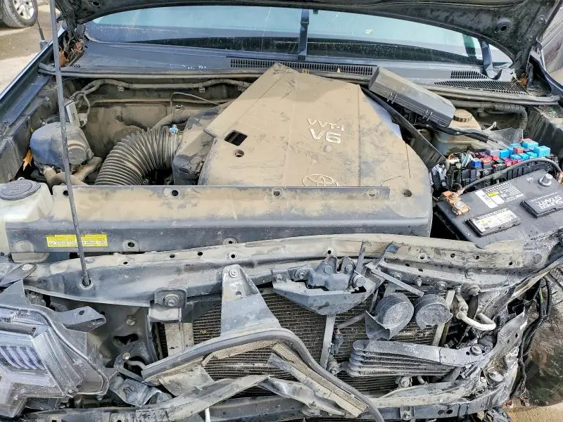 2013 TOYOTA TACOMA V6  