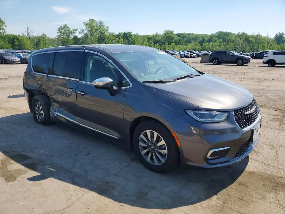2023 CHRYSLER PACIFICA HYBRID LIMITED  