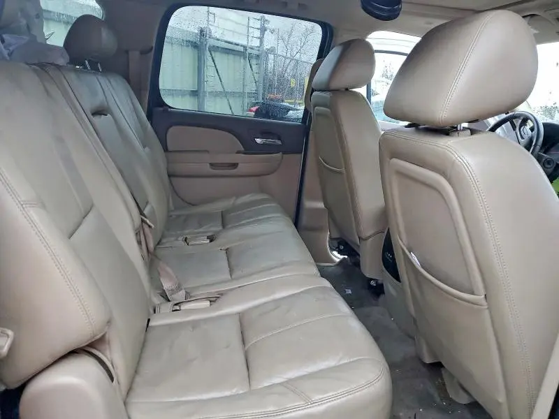 2010 GMC YUKON XL K1500 SLT  
