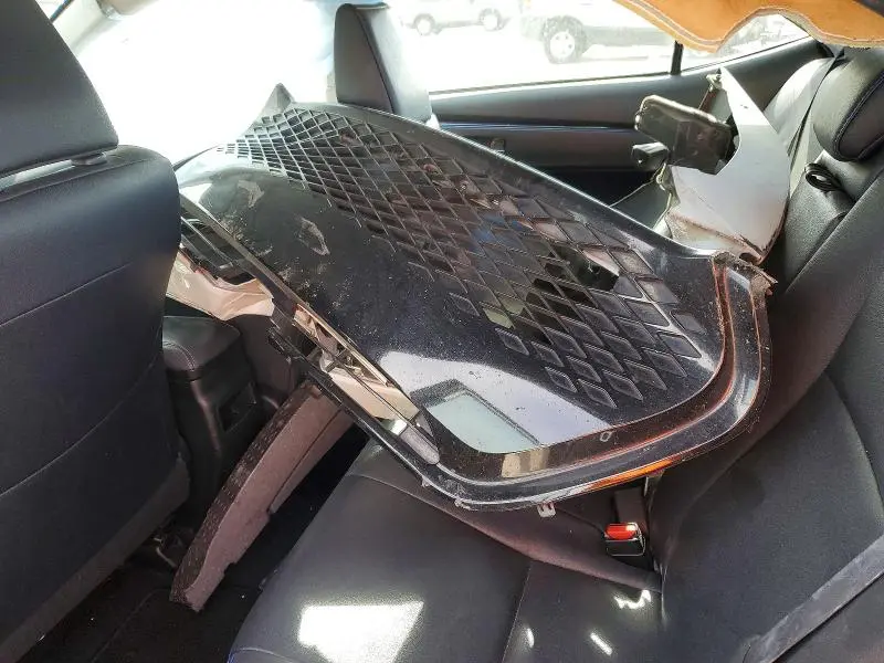 2018 TOYOTA COROLLA XSE  