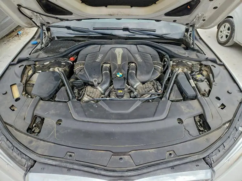2017 BMW 750 I  