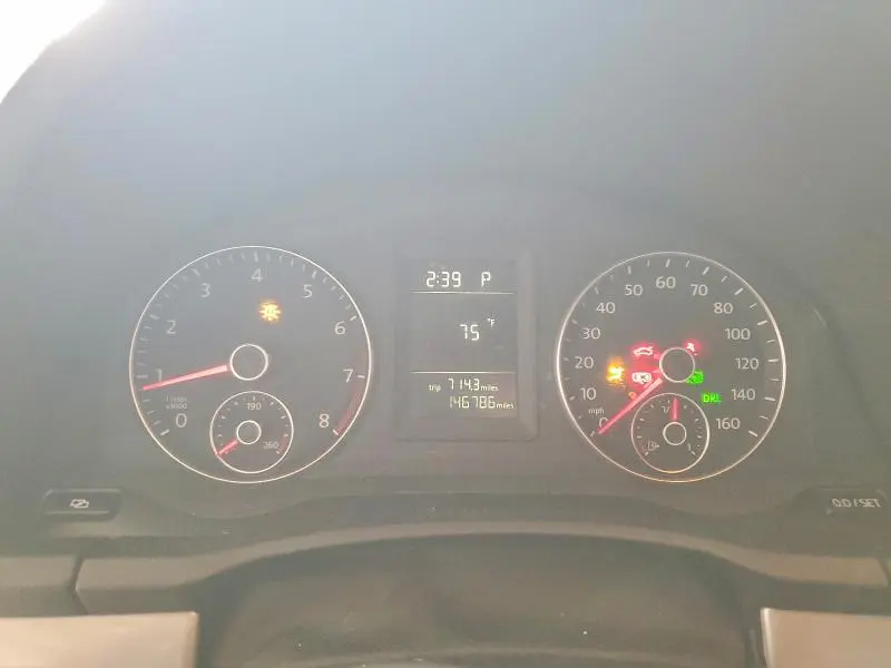 2010 VOLKSWAGEN JETTA SE  