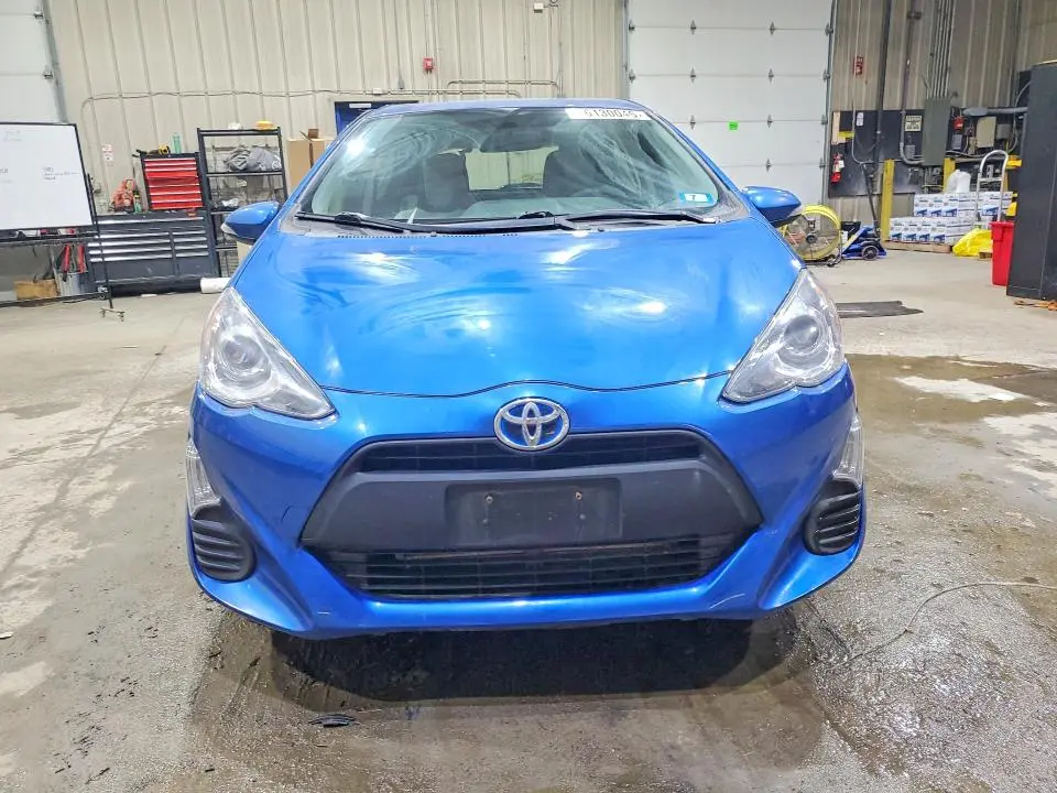 2016 TOYOTA PRIUS C ONE  
