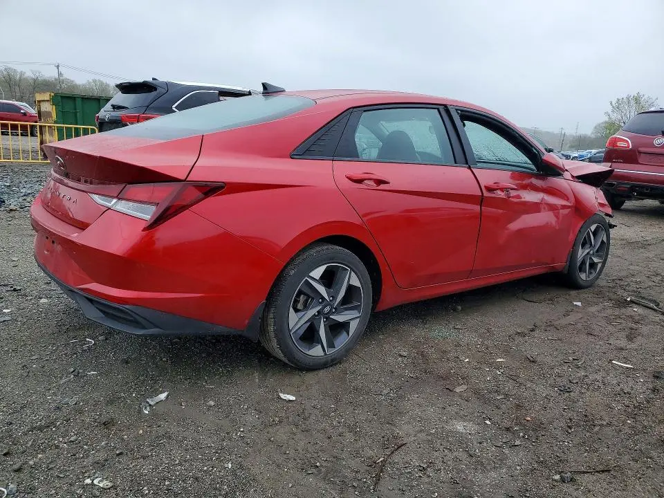 2023 HYUNDAI ELANTRA SEL  