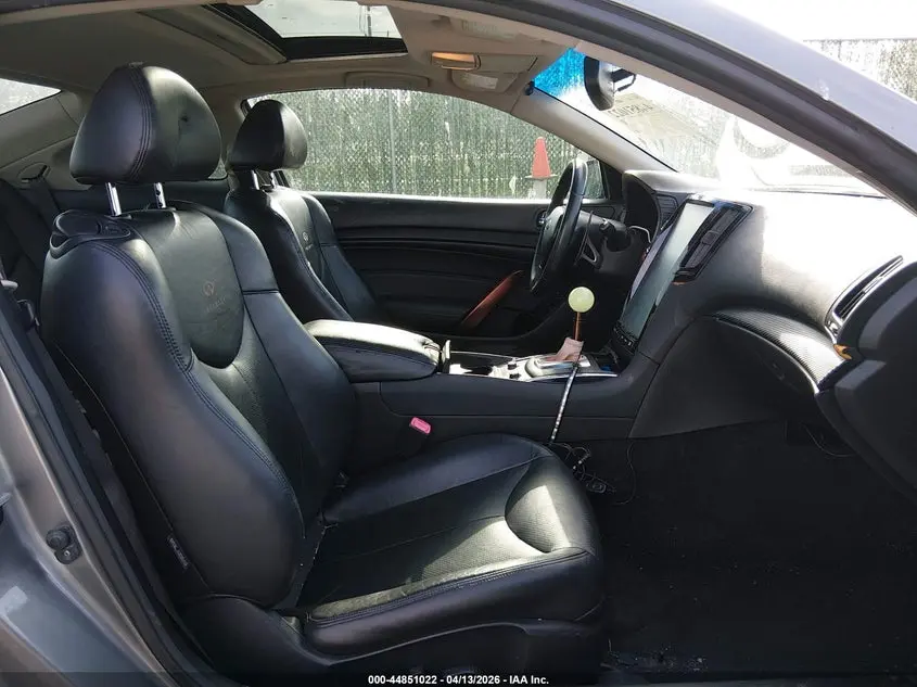 2011 INFINITI G37 JOURNEY
