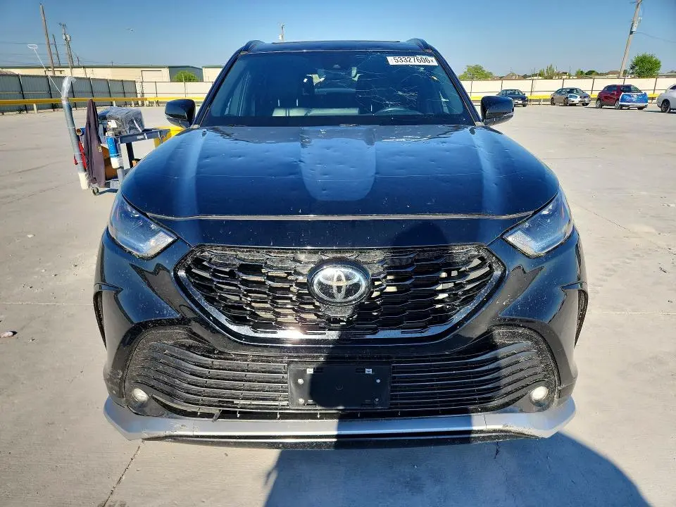 2023 TOYOTA HIGHLANDER XSE  