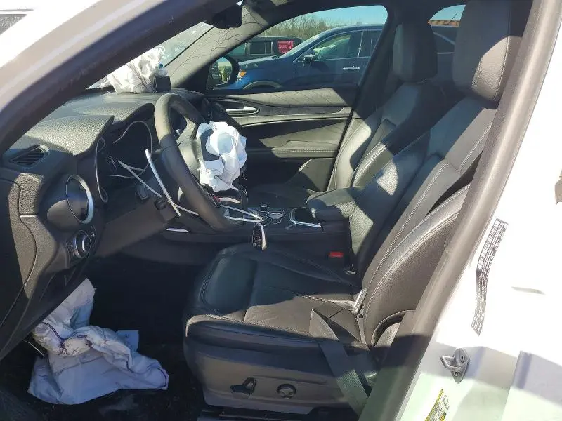 2022 ALFA ROMEO STELVIO   