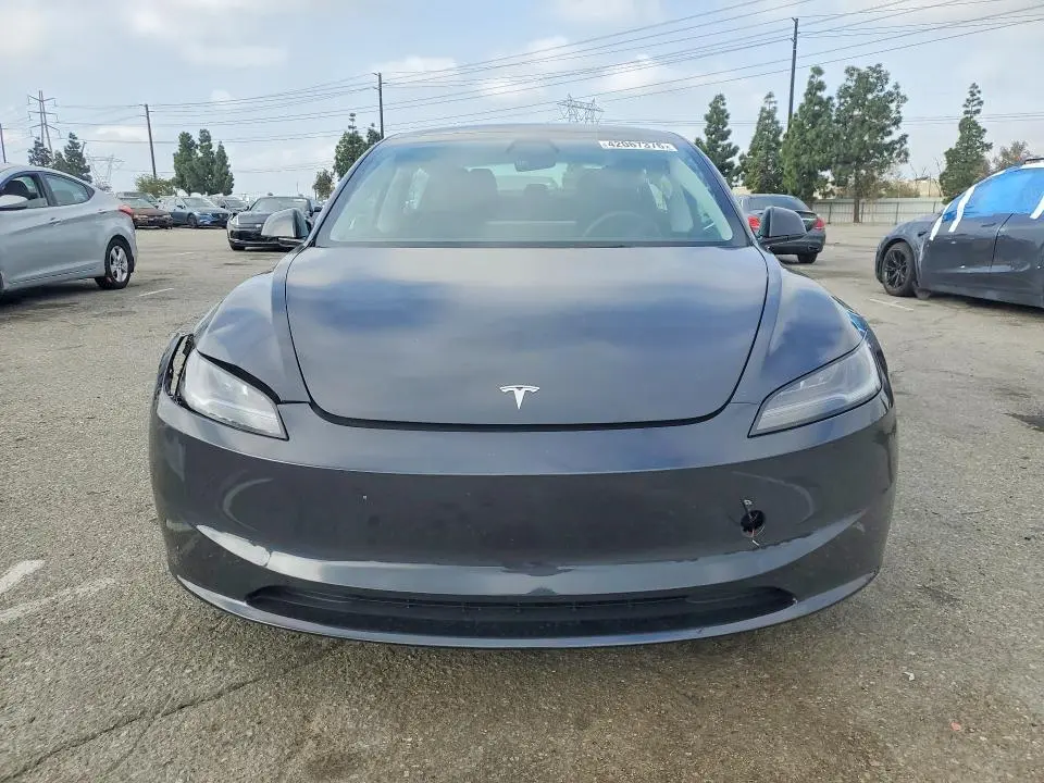 2025 TESLA MODEL 3   