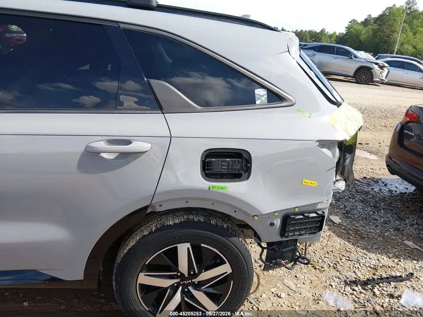 2022 KIA SORENTO EX