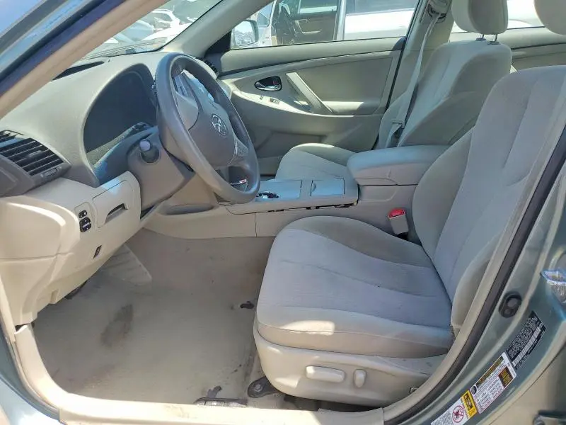 2011 TOYOTA CAMRY LE  