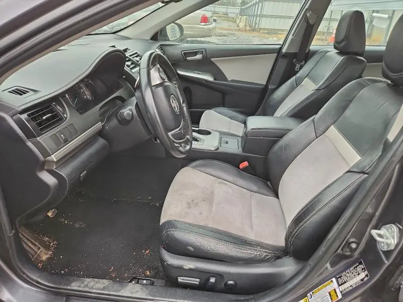 2012 TOYOTA CAMRY SE  