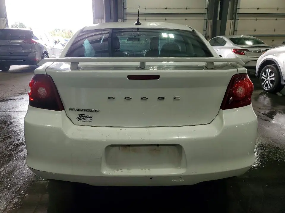 2013 DODGE AVENGER SE  