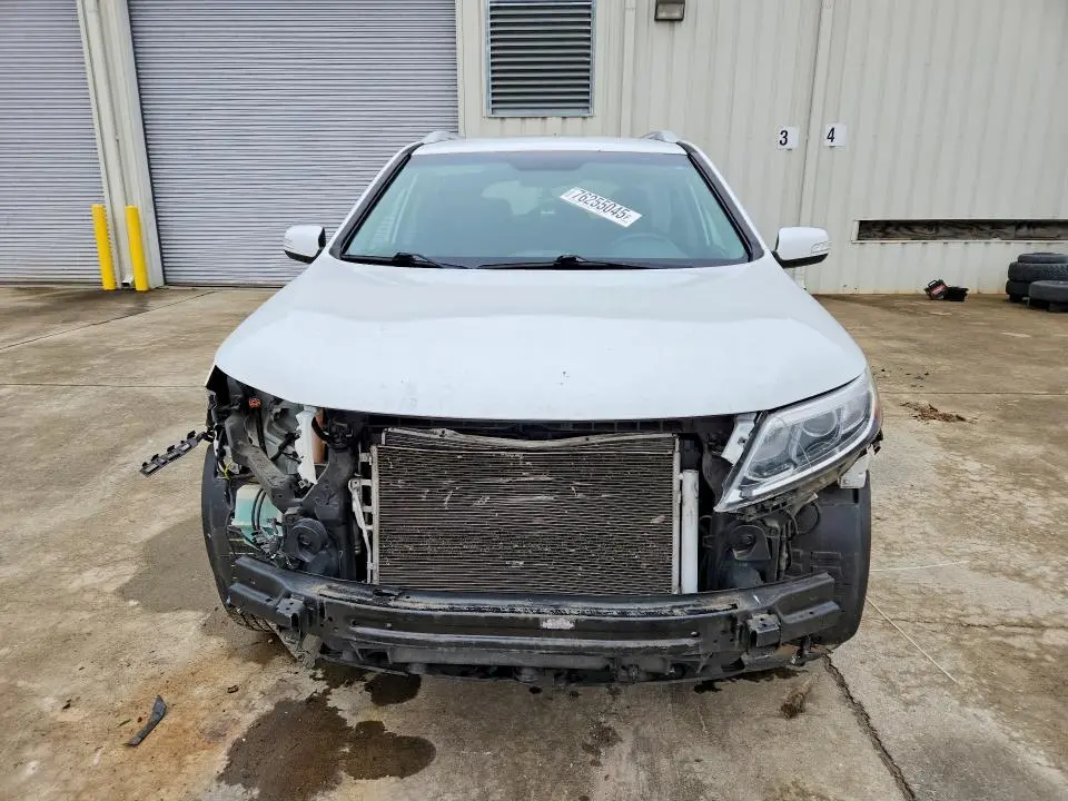 2015 KIA SORENTO LX  